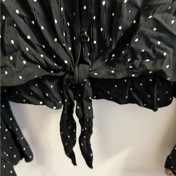 Black and white polka dot Billabong Beachy Blouse - Picture 2 of 7